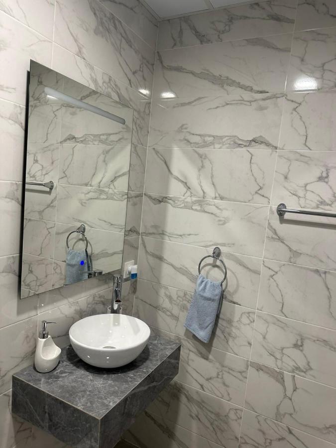 Fantastico Piso A 5 Minutos De La Estacion De Bus Y Tren A Metros De La Playa Apartment Málaga Exterior foto