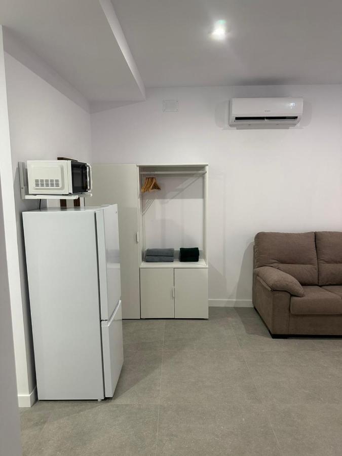 Fantastico Piso A 5 Minutos De La Estacion De Bus Y Tren A Metros De La Playa Apartment Málaga Exterior foto
