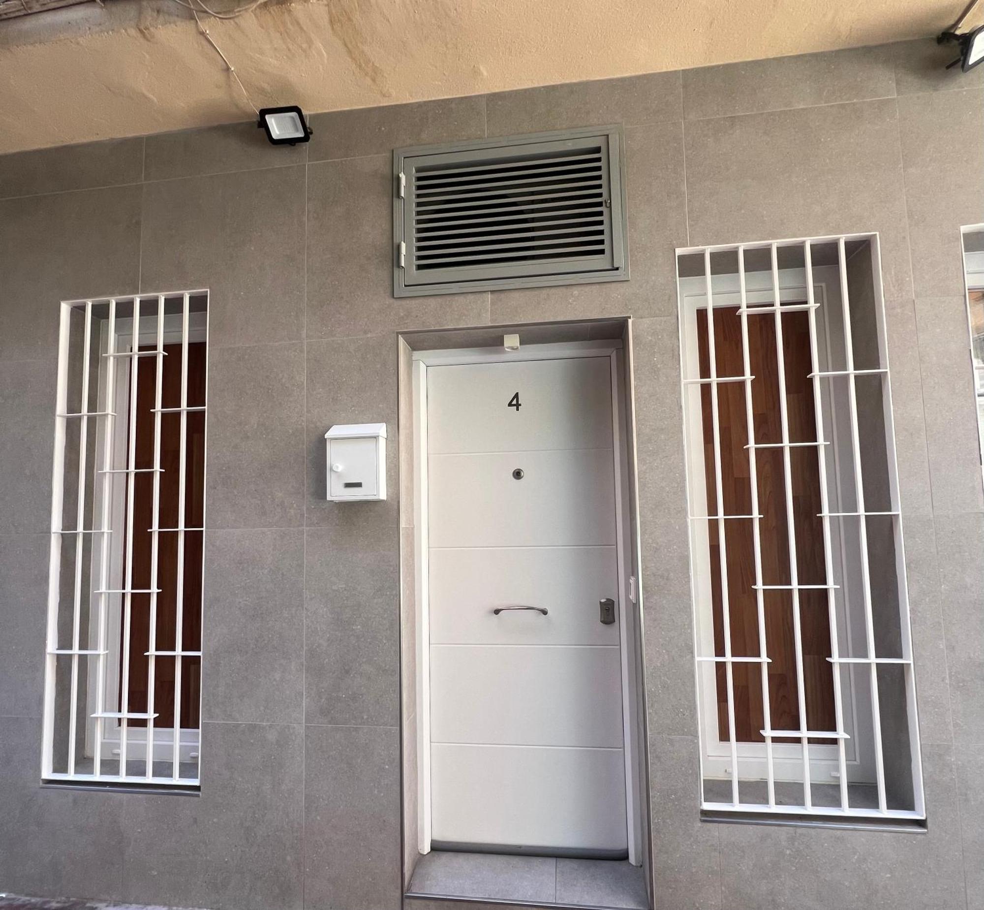 Fantastico Piso A 5 Minutos De La Estacion De Bus Y Tren A Metros De La Playa Apartment Málaga Exterior foto